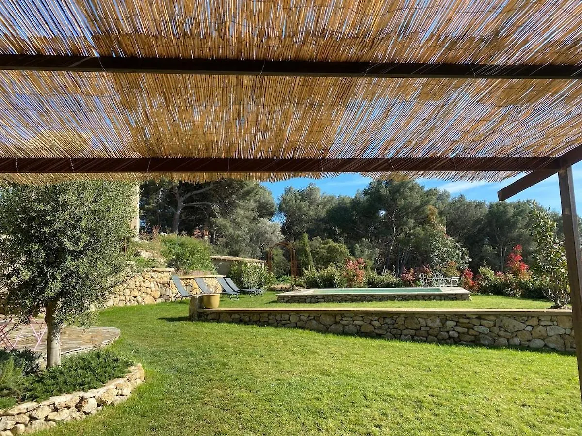 Holiday home La Maison De Leo Saint-Mitre-les-Remparts